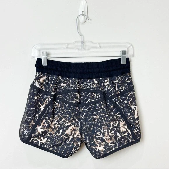 Lululemon Tracker Short Star Crushed Black Running Outdoor Gym Workout - Picture 4 of 7